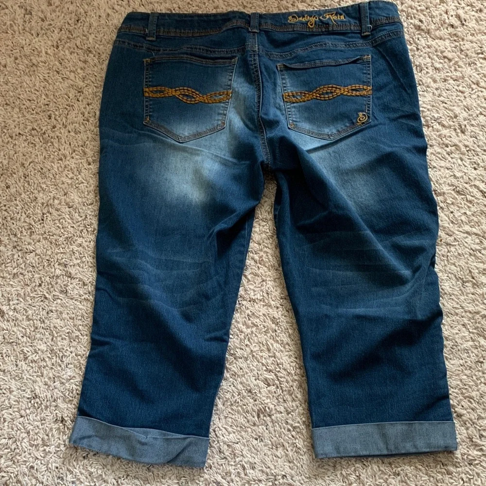 Indigo Rein Dark Blue Capri Jeans - Picture 3 of 4